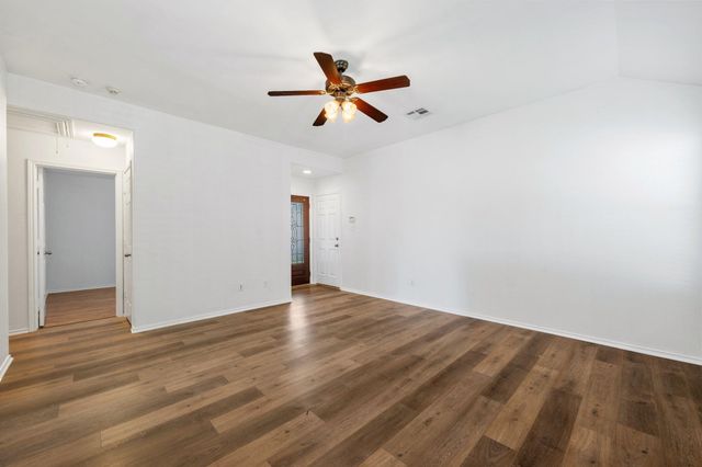 6609 Ferrystone PASS, Del Valle, TX 78617