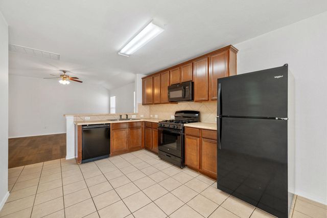 6609 Ferrystone PASS, Del Valle, TX 78617