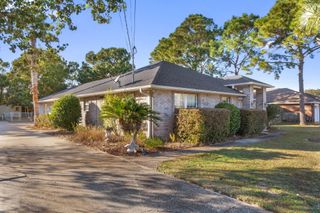 2061 Bahama Drive, Navarre, FL 32566