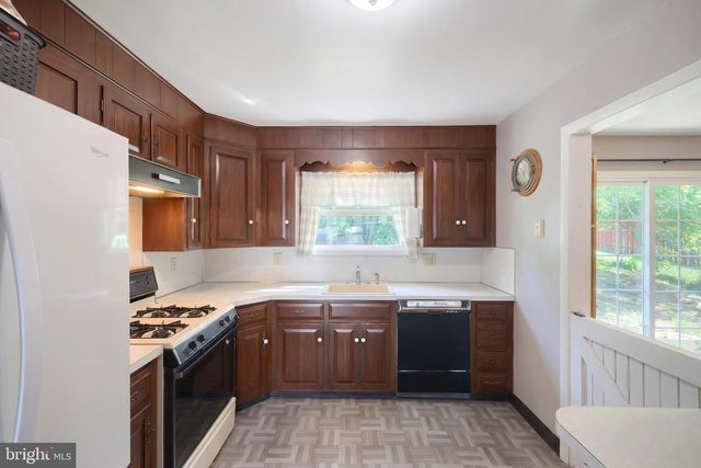 406 TYLER RUN RD, York, PA 17403
