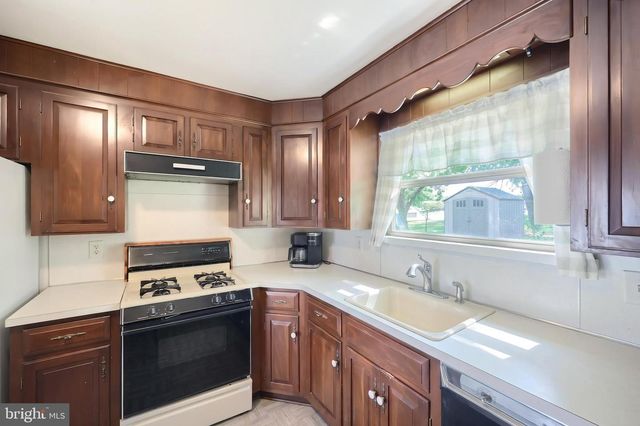 406 TYLER RUN RD, York, PA 17403