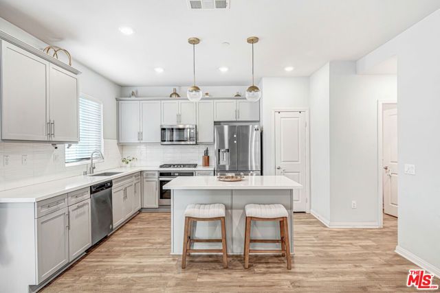 1409 Turin Lane, Los Angeles, CA 90047