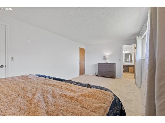 2951 Nw KENT St, Camas, WA 98607