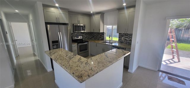 1016 NE 5th St 0, Hallandale Beach, FL 33009