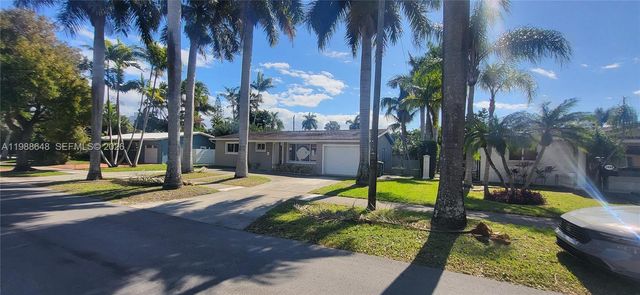 1016 NE 5th St 0, Hallandale Beach, FL 33009