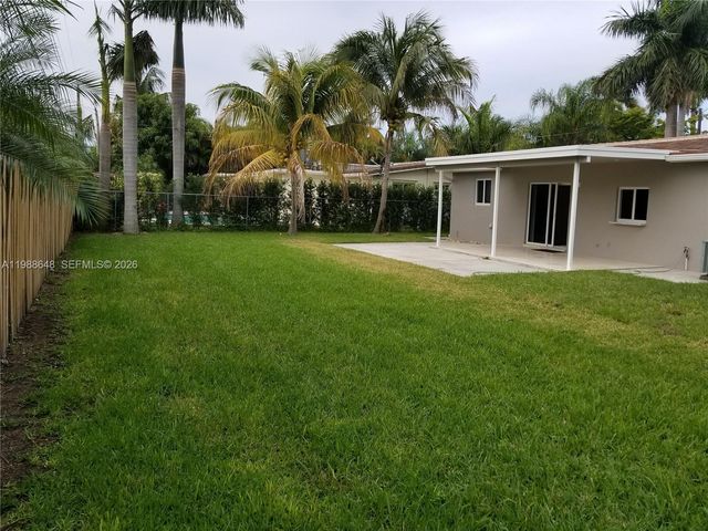 1016 NE 5th St 0, Hallandale Beach, FL 33009