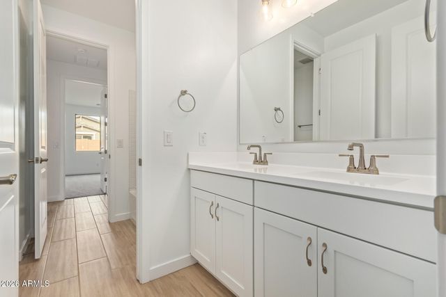 5404 W ROYAL PALM Road, Glendale, AZ 85302