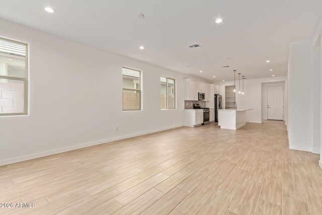 5404 W ROYAL PALM Road, Glendale, AZ 85302