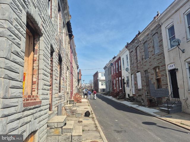 1824 N CHAPEL ST, Baltimore, MD 21213