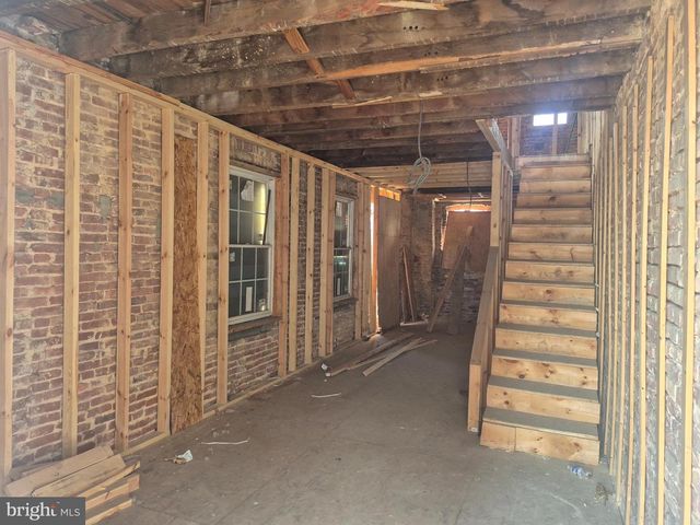 1824 N CHAPEL ST, Baltimore, MD 21213