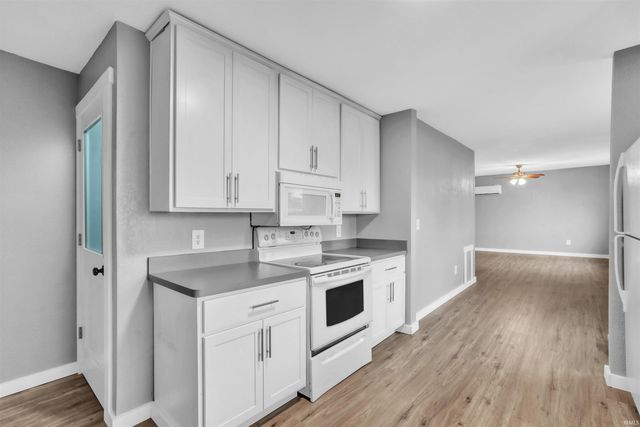 1909 Bodenhafer Drive, Kendallville, IN 46755