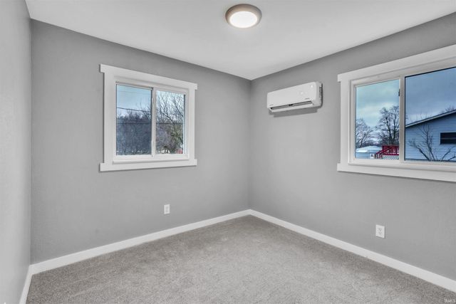 1909 Bodenhafer Drive, Kendallville, IN 46755