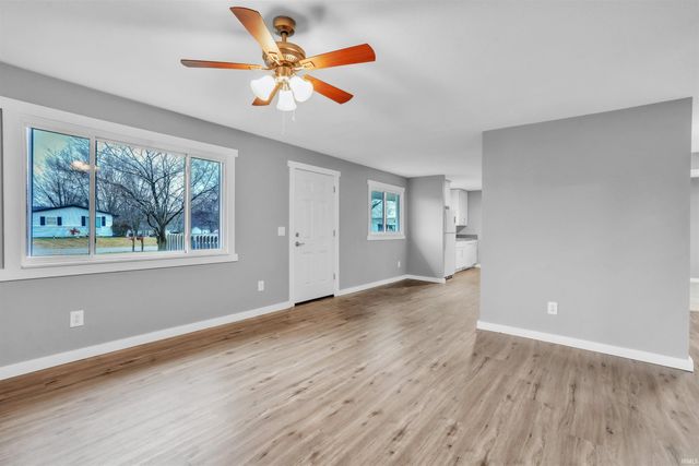 1909 Bodenhafer Drive, Kendallville, IN 46755