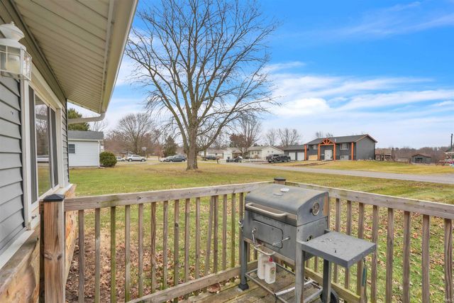 1909 Bodenhafer Drive, Kendallville, IN 46755