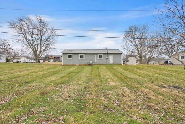 1909 Bodenhafer Drive, Kendallville, IN 46755