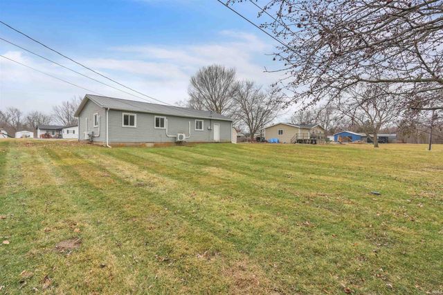 1909 Bodenhafer Drive, Kendallville, IN 46755