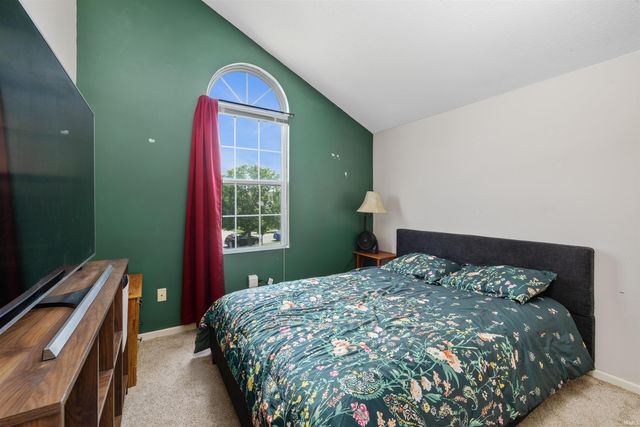 5715 Thornbriar Lane, Fort Wayne, IN 46835