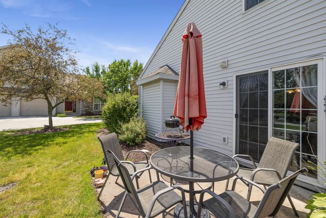 5715 Thornbriar Lane, Fort Wayne, IN 46835
