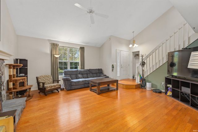 5715 Thornbriar Lane, Fort Wayne, IN 46835