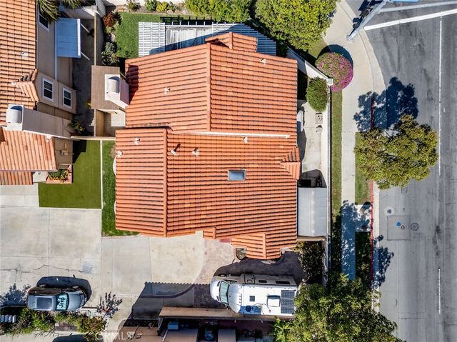 16511 Newland Street, Huntington Beach, CA 92647