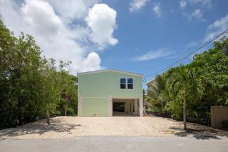 31349 Avenue C, Big Pine Key, FL 33043
