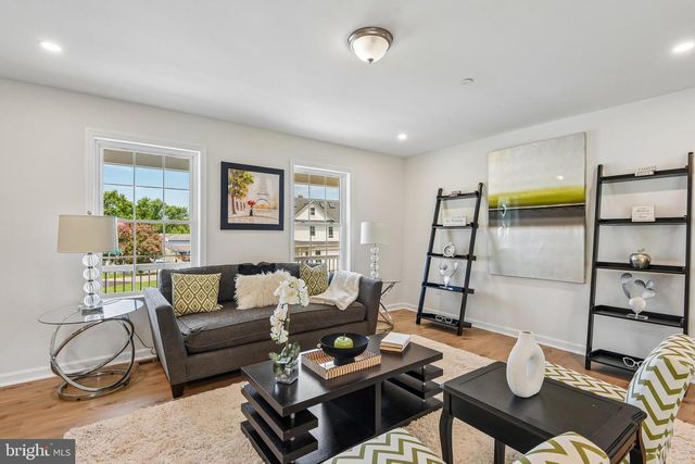 3251 MAGNOLIA AVE, Halethorpe, MD 21227