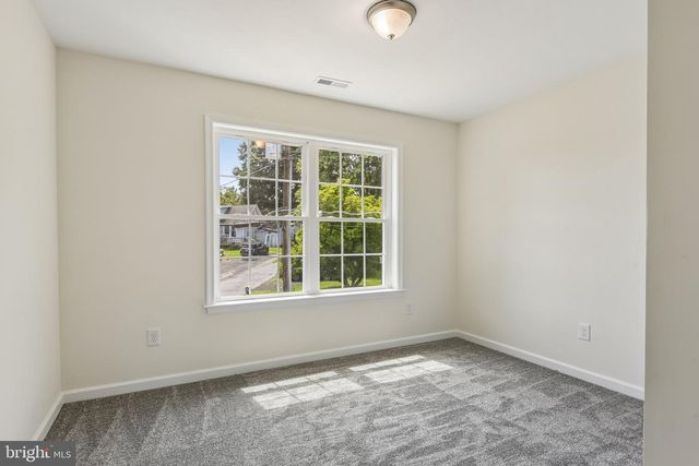 3251 MAGNOLIA AVE, Halethorpe, MD 21227