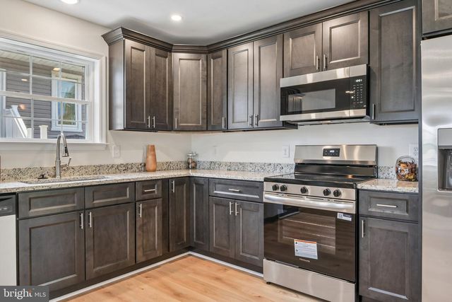 3251 MAGNOLIA AVE, Halethorpe, MD 21227
