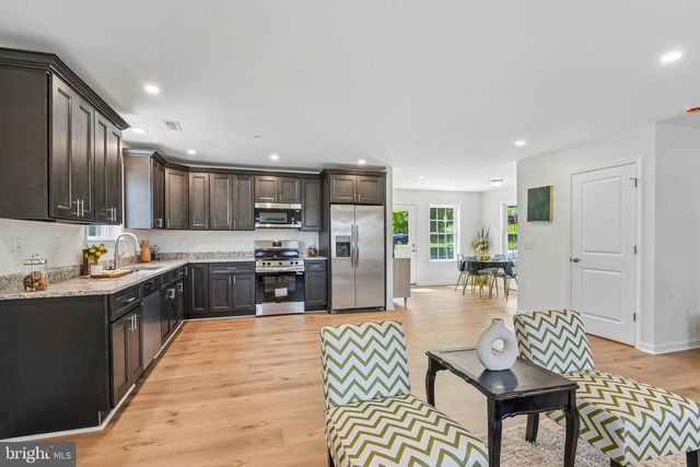 3251 MAGNOLIA AVE, Halethorpe, MD 21227
