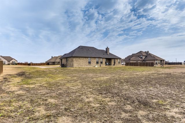 201 Evening Fire Drive, Waxahachie, TX 75167