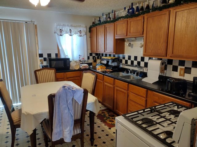 2560 N Minneapolis, Wichita, KS 67219