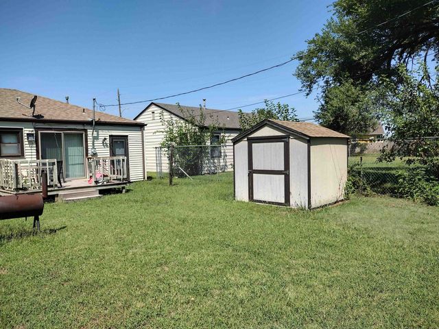 2560 N Minneapolis, Wichita, KS 67219