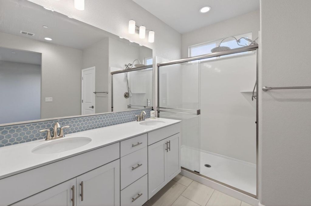 Image 30 of property listing at 2431 Creekview Drive, Merced, CA 95340