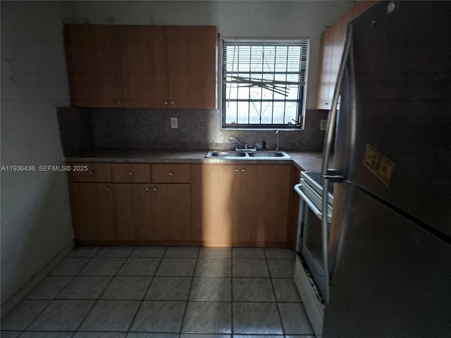 16945 NW 28th Ave, Miami Gardens, FL 33056