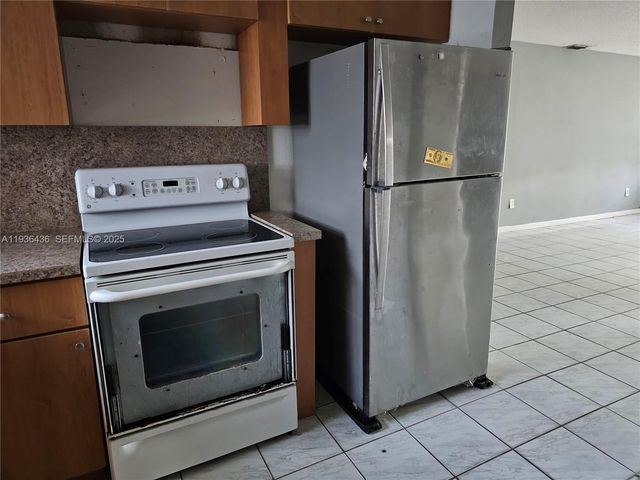 16945 NW 28th Ave, Miami Gardens, FL 33056