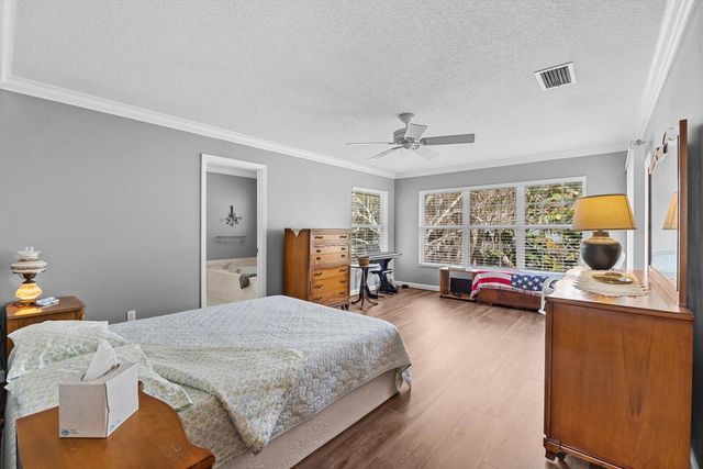580 42nd Court, Vero Beach, FL 32968