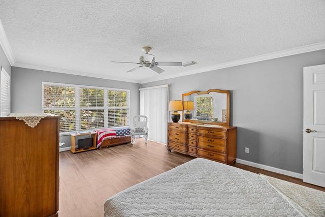 580 42nd Court, Vero Beach, FL 32968