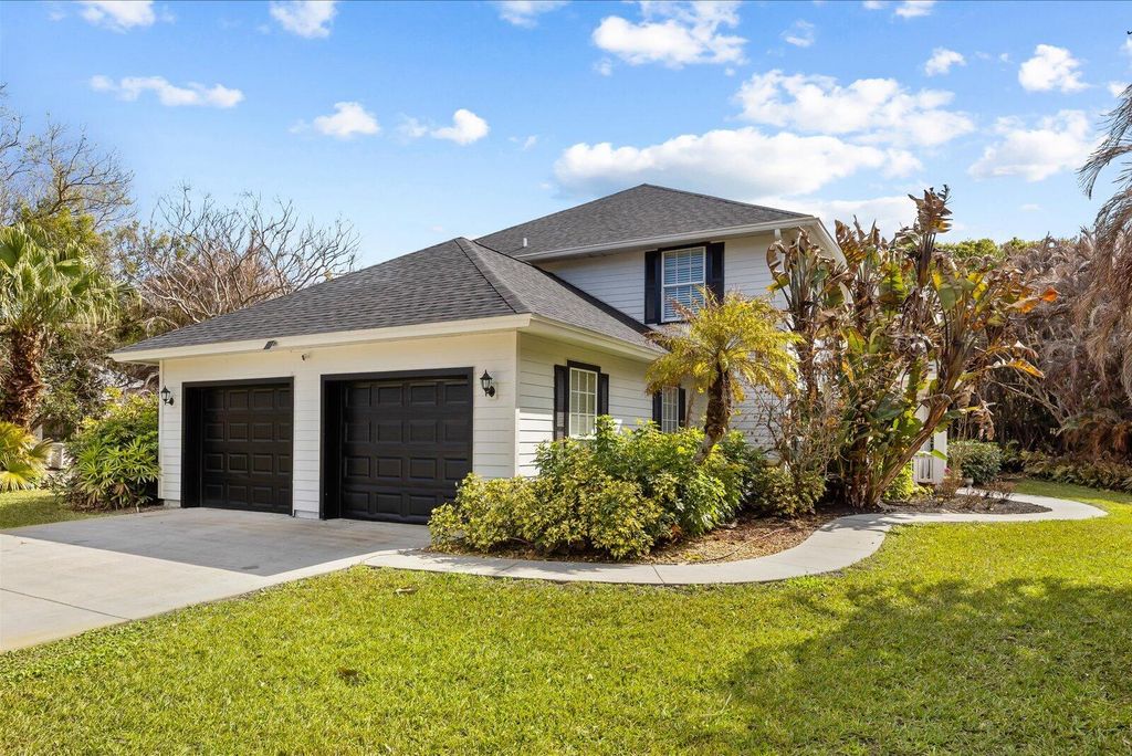 580 42nd Court, Vero Beach, FL 32968