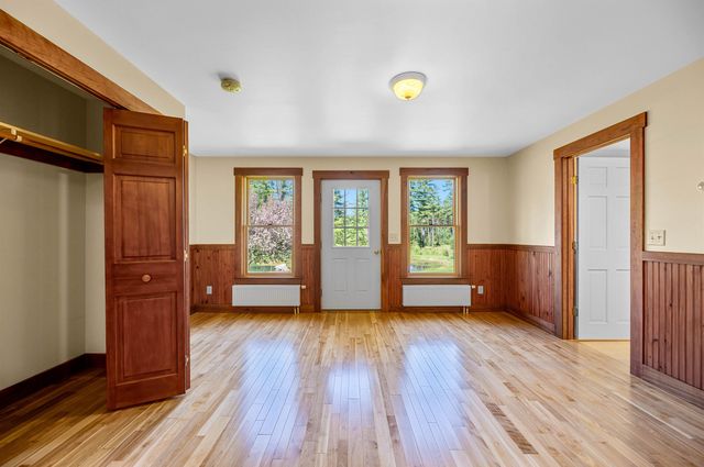 87 Bailey Pond Road, Marshfield, VT 05658