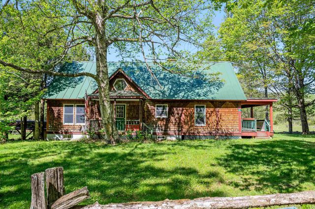 87 Bailey Pond Road, Marshfield, VT 05658