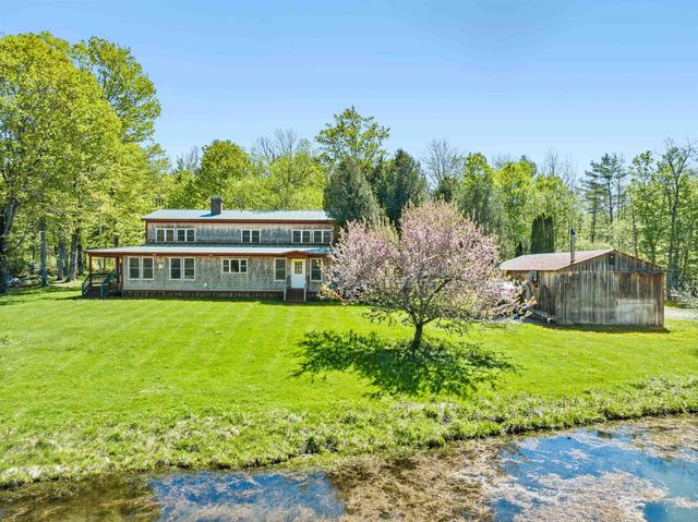 87 Bailey Pond Road, Marshfield, VT 05658