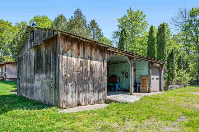 87 Bailey Pond Road, Marshfield, VT 05658