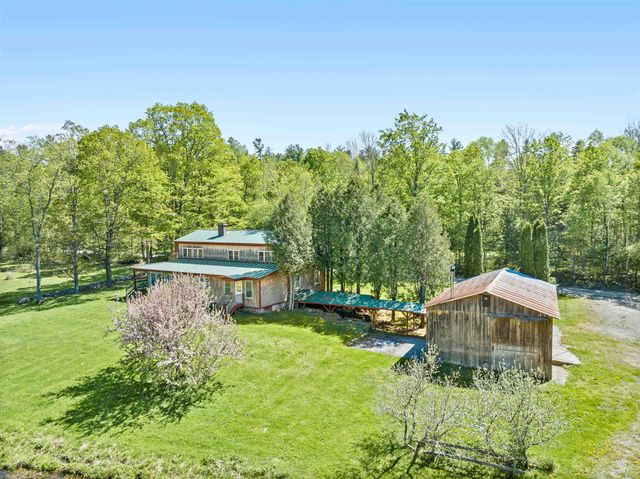 87 Bailey Pond Road, Marshfield, VT 05658