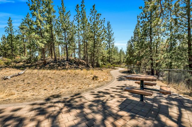 61137 SW Teton Lane, Bend, OR 97702