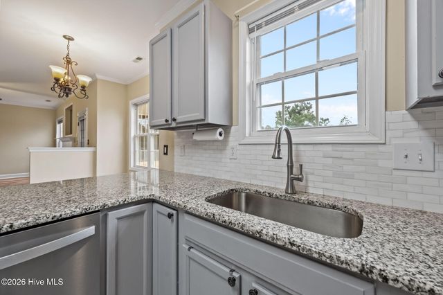 208 Chastain Drive, Jacksonville, NC 28546