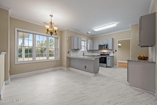 208 Chastain Drive, Jacksonville, NC 28546