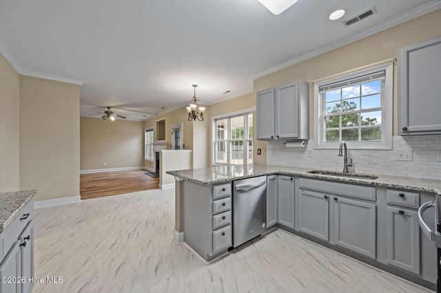 208 Chastain Drive, Jacksonville, NC 28546