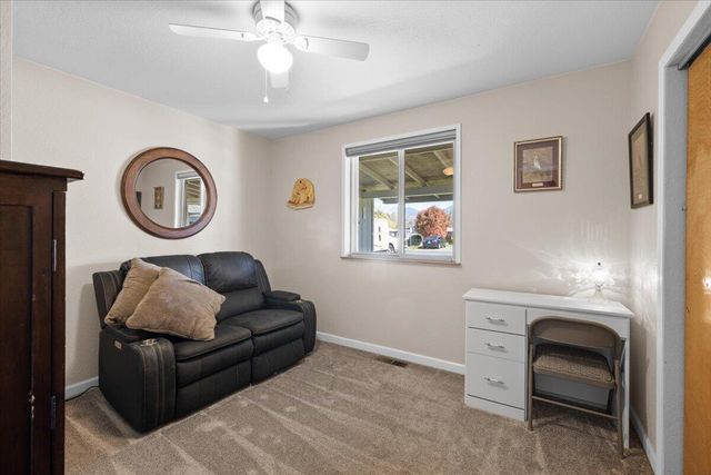 1459 SW Silver Maple Way, Grants Pass, OR 97526