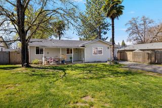 1459 SW Silver Maple Way, Grants Pass, OR 97526