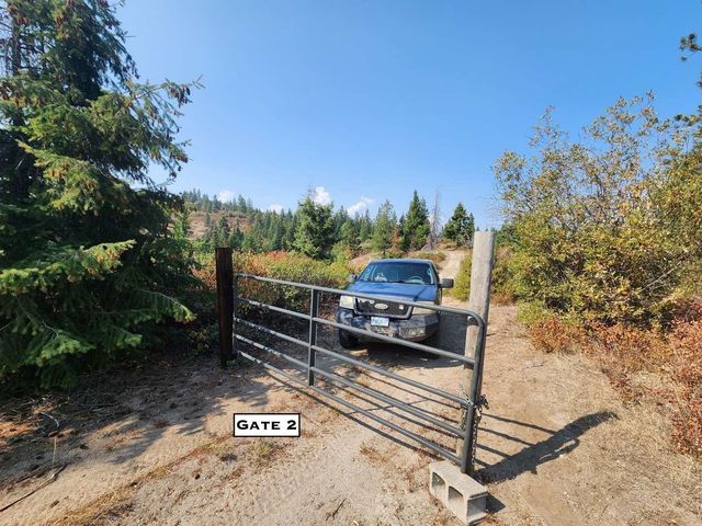 1700 Hershaw Rd, Newport, WA 99156